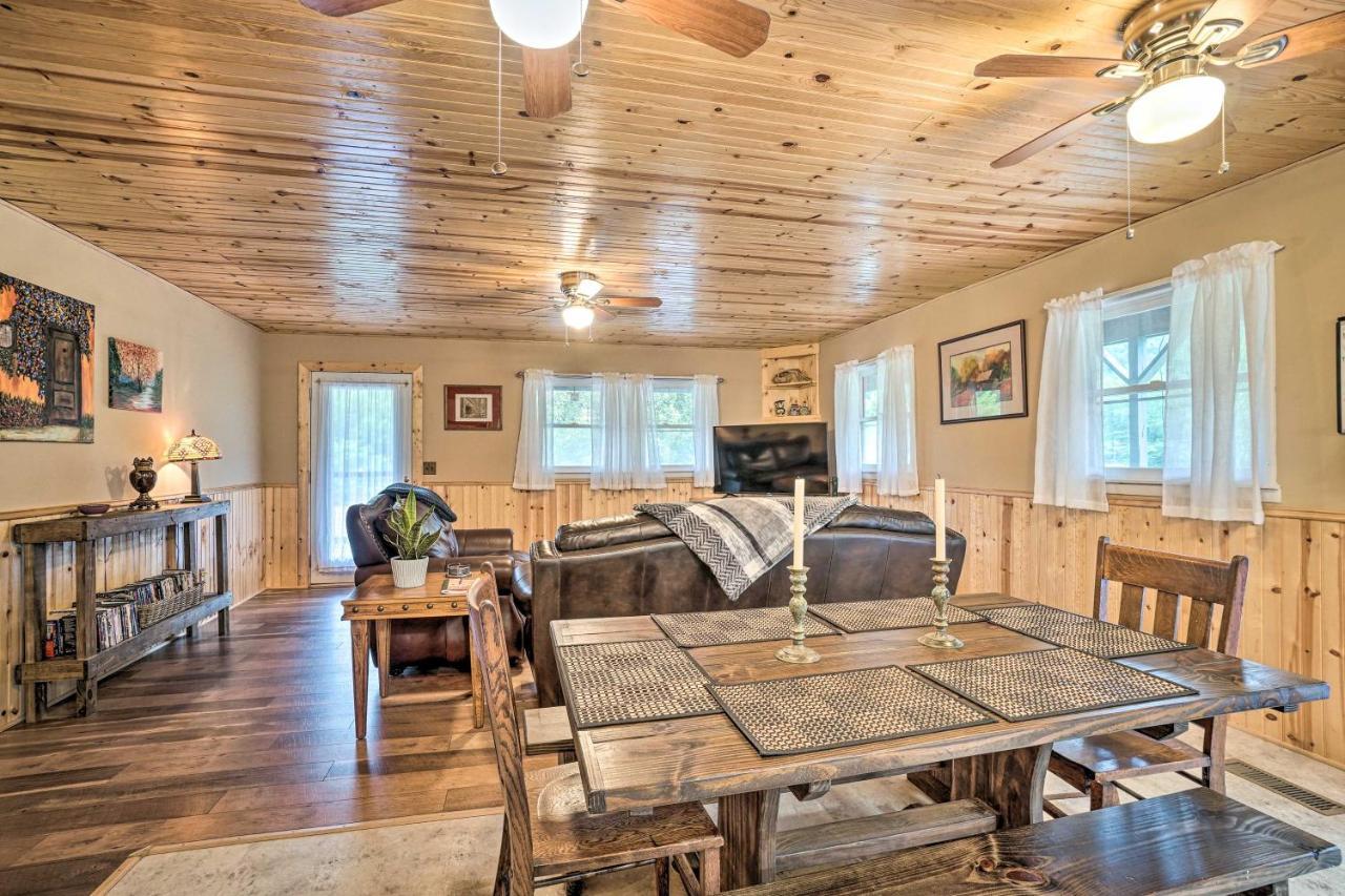 فيلا Trinity Oaks Escape With Hot Tub And Fire Pit كلايتون المظهر الخارجي الصورة