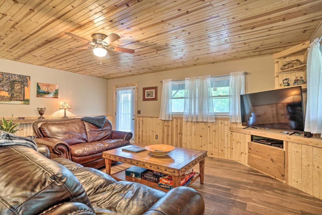 فيلا Trinity Oaks Escape With Hot Tub And Fire Pit كلايتون المظهر الخارجي الصورة