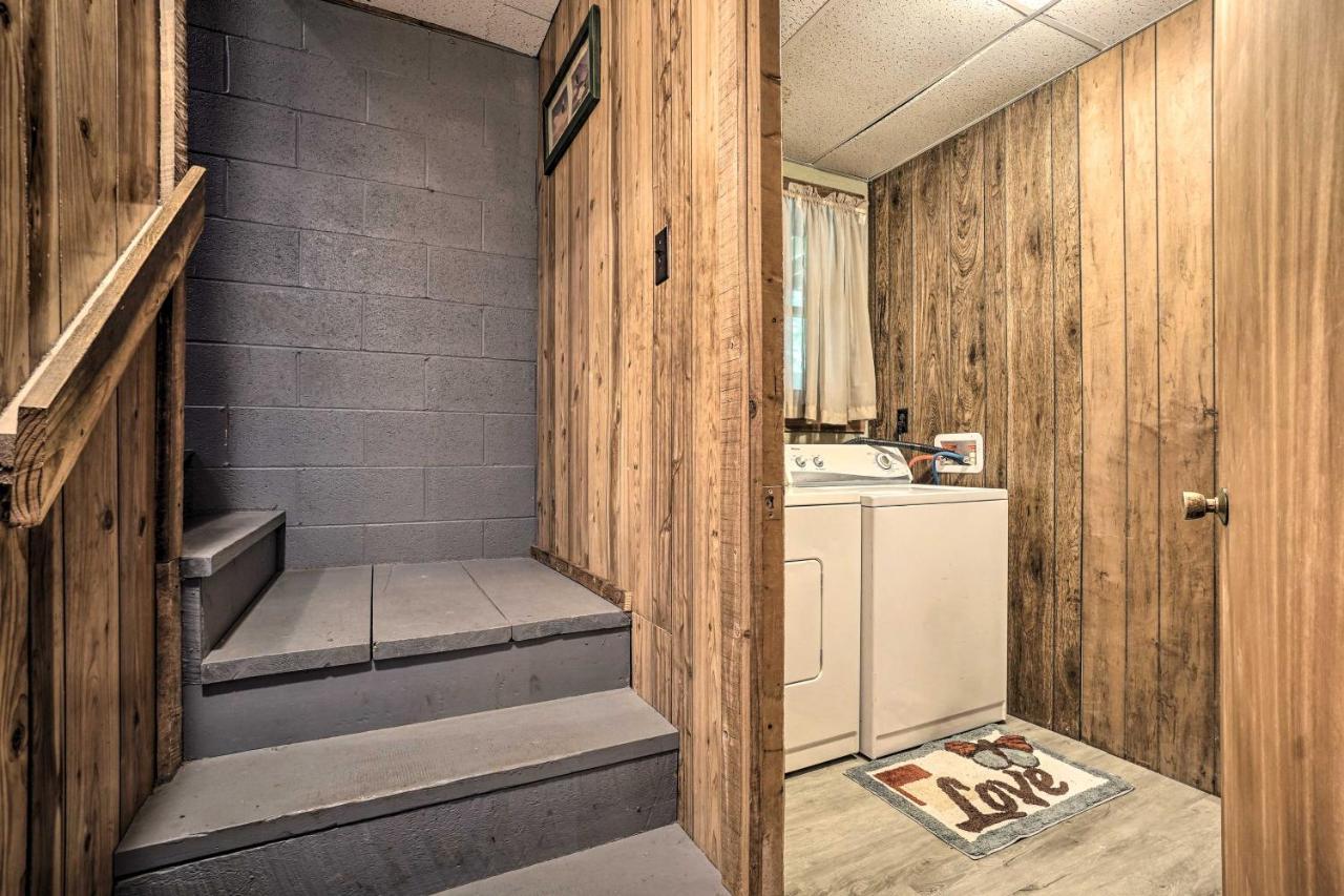 فيلا Trinity Oaks Escape With Hot Tub And Fire Pit كلايتون المظهر الخارجي الصورة