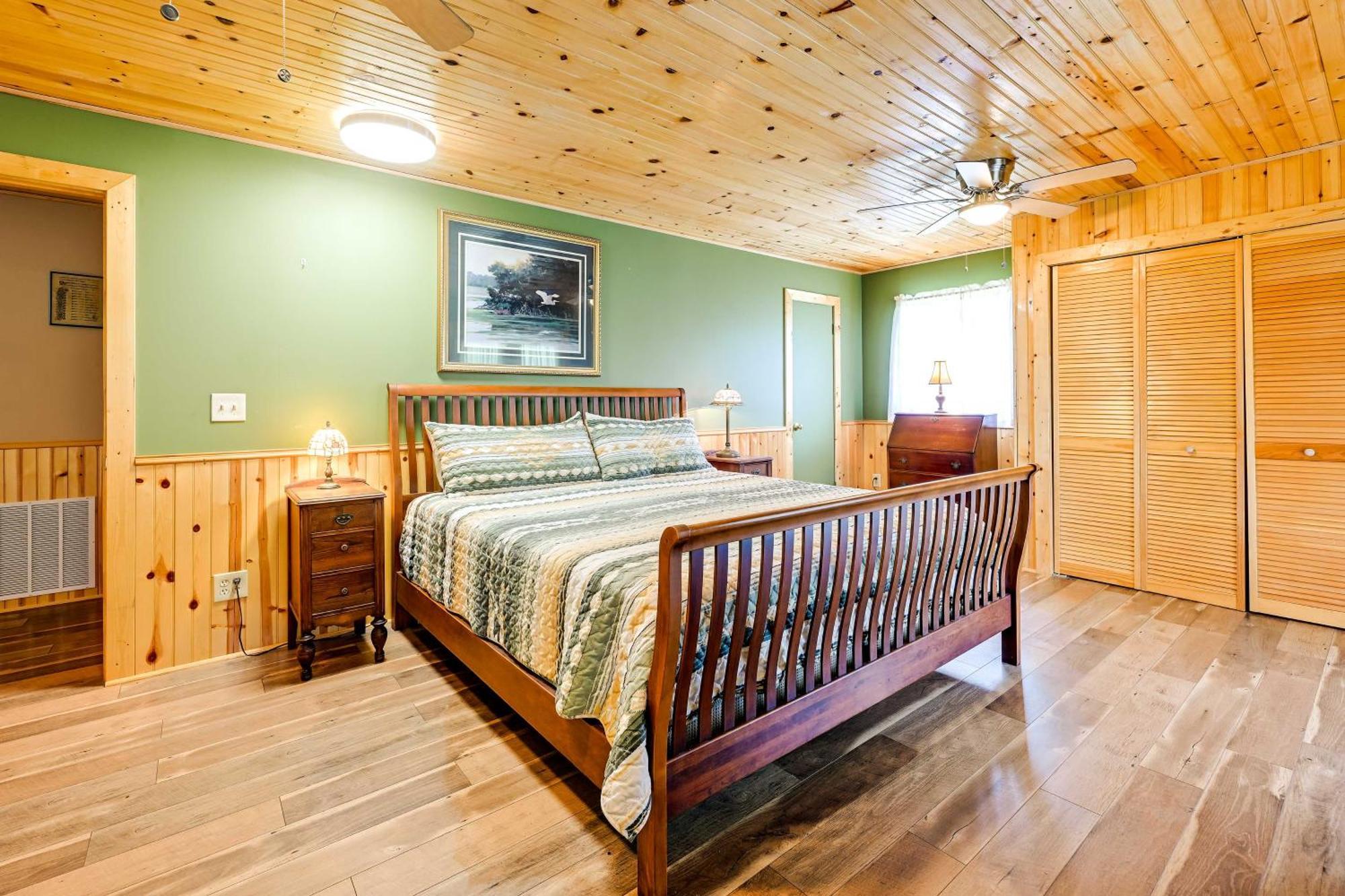 فيلا Trinity Oaks Escape With Hot Tub And Fire Pit كلايتون المظهر الخارجي الصورة